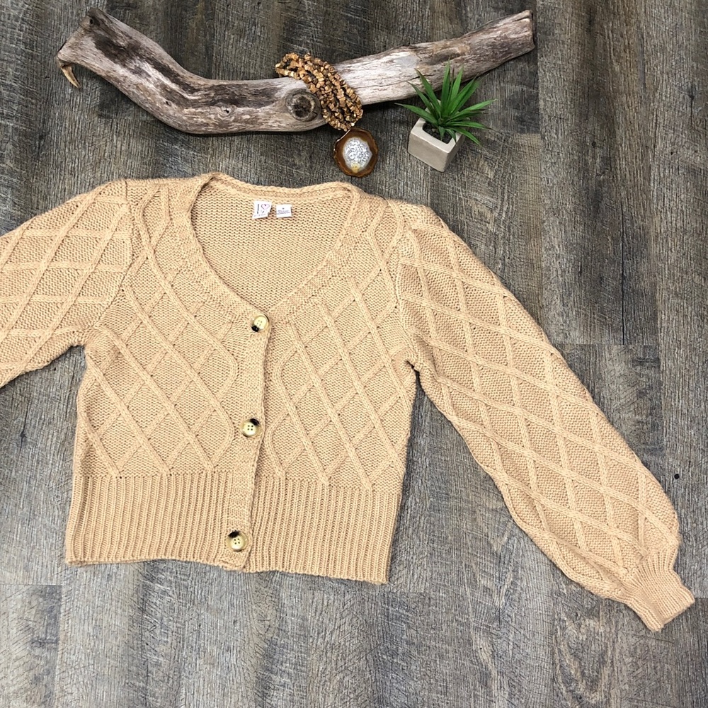 LOVE by Design Tan Diamond Knit Cardigan Sweater Size Medium